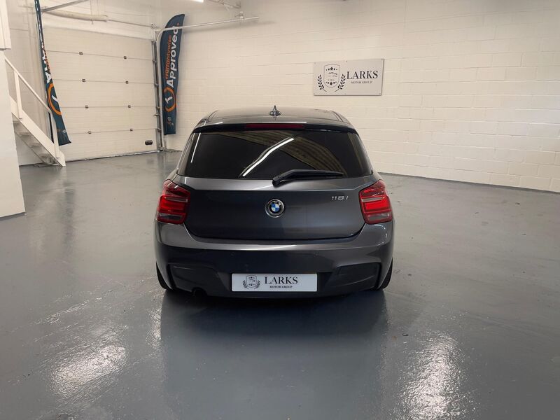 BMW 1 SERIES