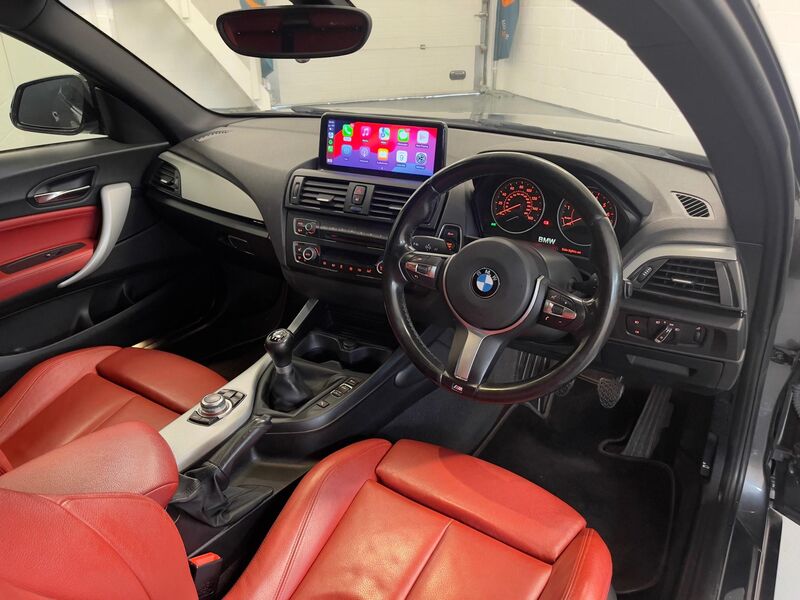 BMW 1 SERIES