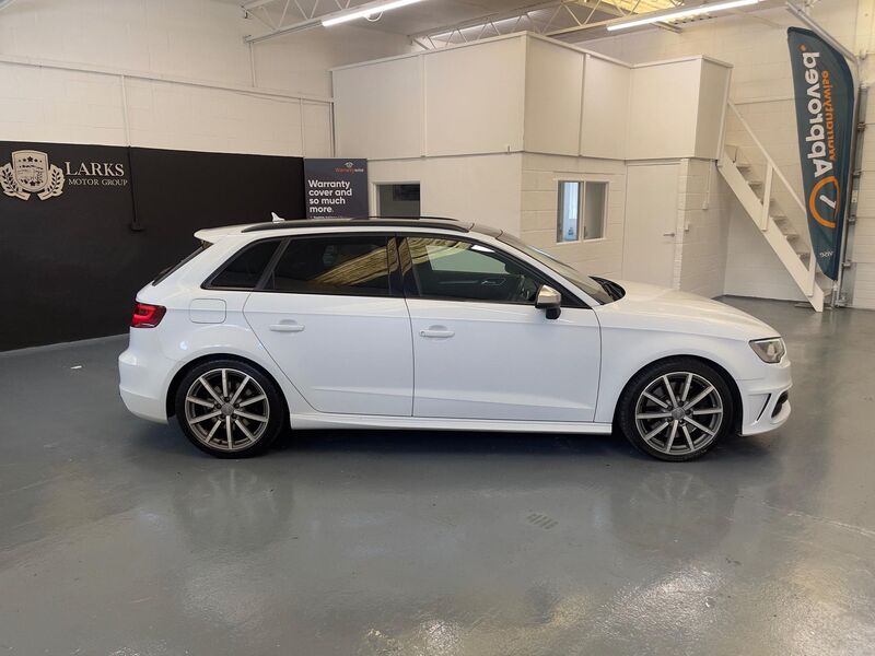 AUDI S3