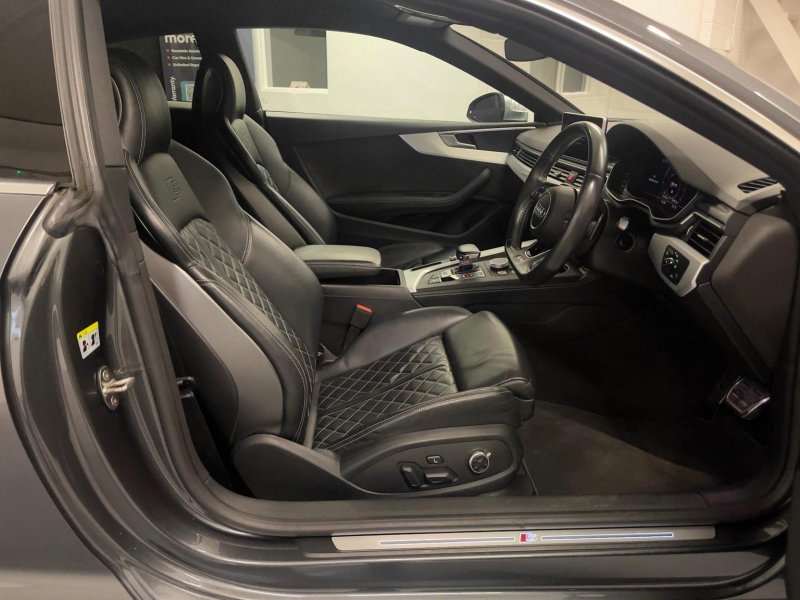 AUDI S5