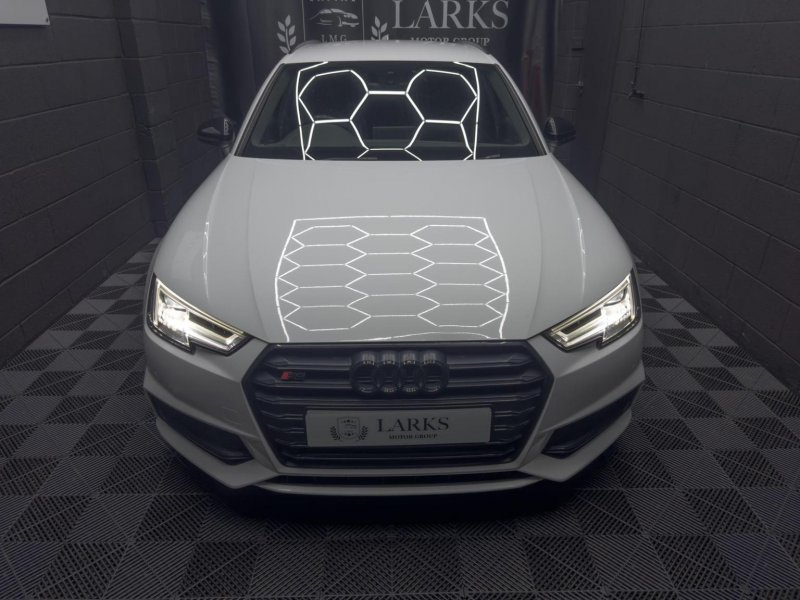 AUDI S4