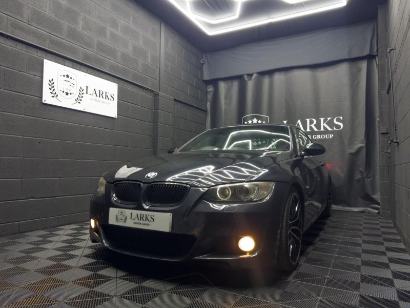 BMW 3 SERIES